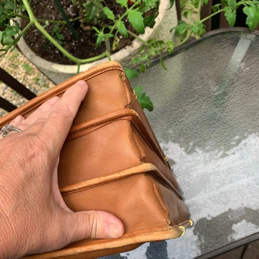 Vintage Georgetown Leather Design Beige Briefcase Satchel